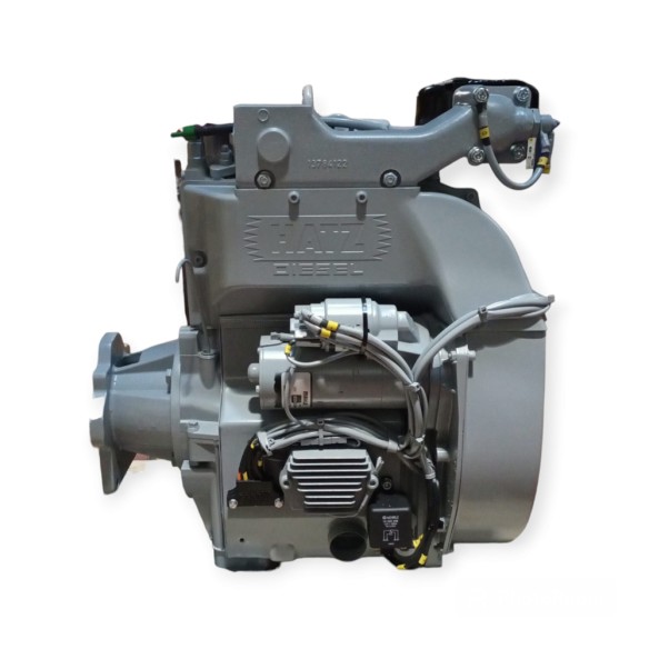 Hatz 2G40 engine with stop electromagnet and without tank.12v